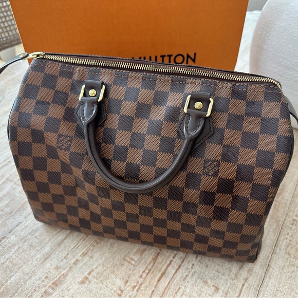 Authentic Louis Vuitton Speedy - Picture 7 of 13